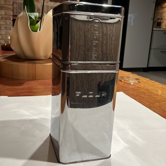 Set of Two Lincoln Beautyware Chrome Aluminum Canister Set MCM - Picture 7 of 13